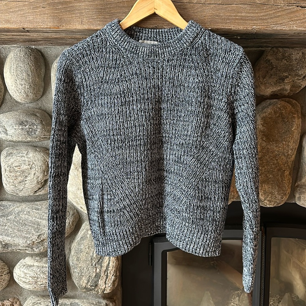 Knit sweater